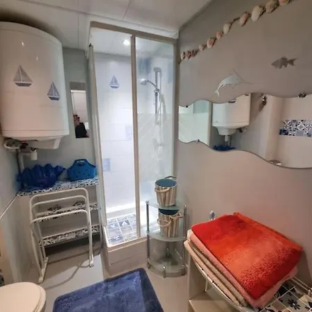 Grand Studio, Piscine, Vue Magnifique Plage, 4 Personnes, Secteur Allée Des Arts Le Lydia *